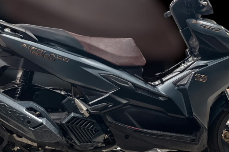 Dán Trong PVC Xe Air Blade